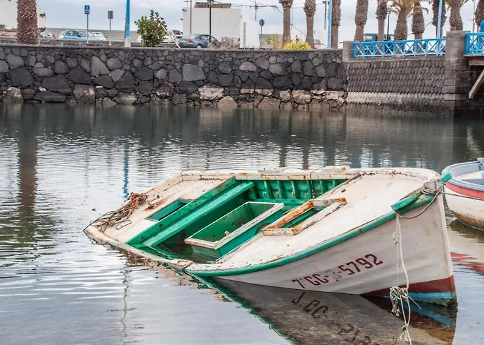 Διαμέρισμα Rincon Marinero With Large Terrace And Views *